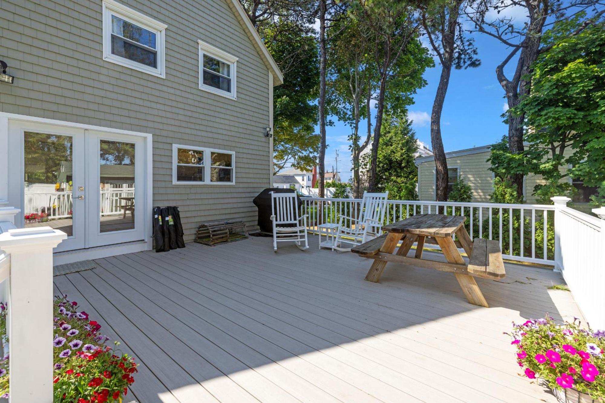Pine Point Beach House With Deck, Fire Pit & Porch Scarborough Εξωτερικό φωτογραφία