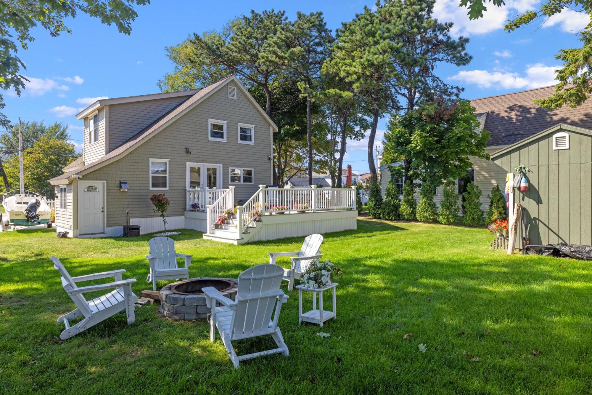 Pine Point Beach House With Deck, Fire Pit & Porch Scarborough Εξωτερικό φωτογραφία